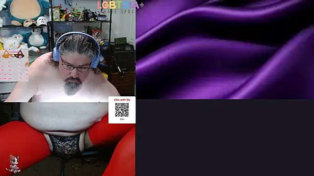 Snapshot of geekycastillo chatting on 05/03/26, 03:23 geekycastillo online show from 05/03/26, 03:23