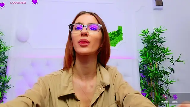 ElisaCharm online show from 11/04/25, 04:44