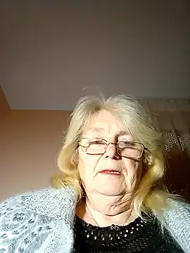 AmyLove353 online show from 11/12/25, 08:19