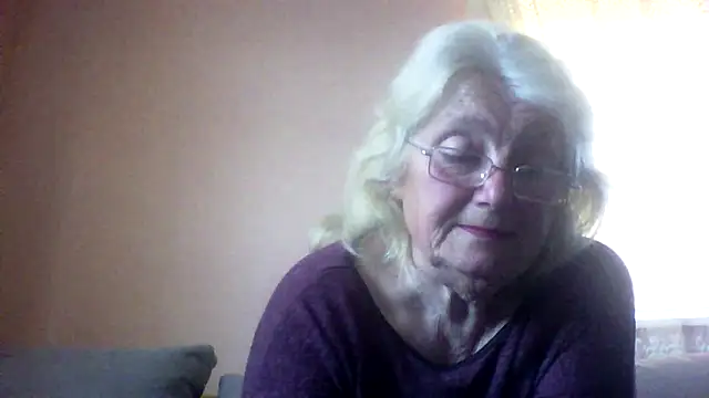 AmyLove353 online show from 05/23/26, 03:45