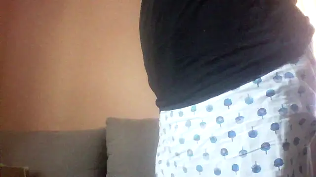 Snapshot of AmyLove353 chatting on 06/27/26, 03:33 AmyLove353 online show from 06/27/26, 03:33