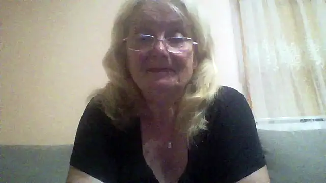 Snapshot of AmyLove353 chatting on 06/29/26, 08:53 AmyLove353 online show from 06/29/26, 08:53