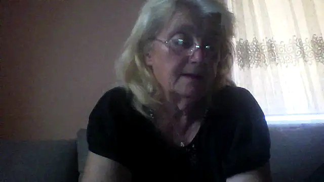 Snapshot of AmyLove353 chatting on 07/02/26, 02:55 AmyLove353 online show from 07/02/26, 02:55