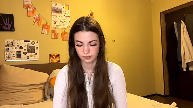 TheRealAnna online show from 12/17/25, 01:39