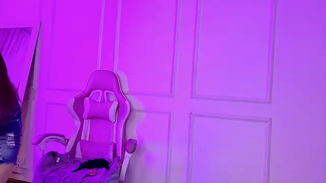 Snapshot of Valu_bm chatting on 12/03/25, 02:30 Valu bm online show from 12/03/25, 02:30