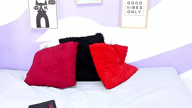 VIOLETA-28 online show from 10/31/25, 02:07