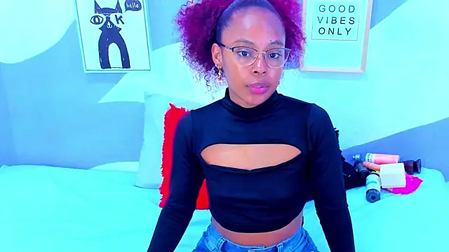 VIOLETA-28 online show from 12/15/25, 12:53