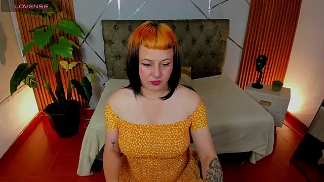 camilaa lux online show from 02/06/26, 12:52