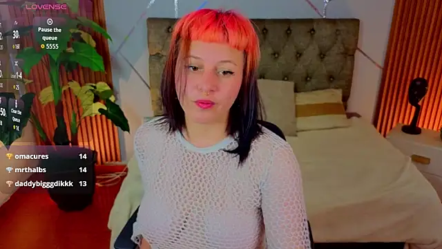 camilaa lux online show from 02/25/26, 01:54