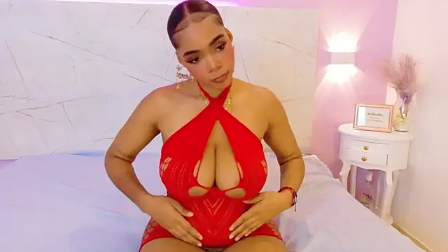 Snapshot of Lorraine_Jackson chatting on 11/10/25, 01:21 Lorraine Jackson online show from 11/10/25, 01:21