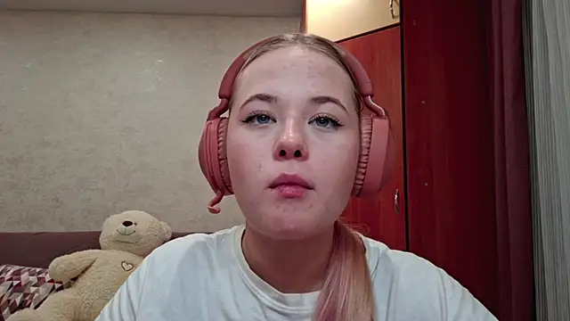 Blu3Oc3an online show from 10/24/25, 02:46