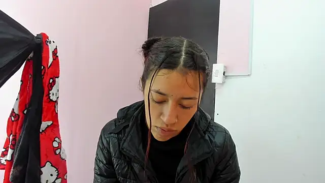 mia scarlett7 online show from 05/20/26, 12:33