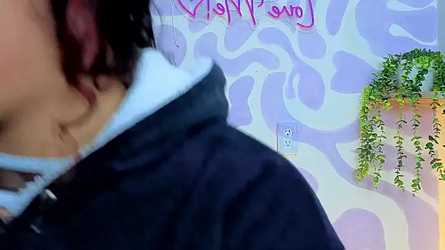 Snapshot of mia_scarlett7 chatting on 06/12/26, 12:37 mia scarlett7 online show from 06/12/26, 12:37