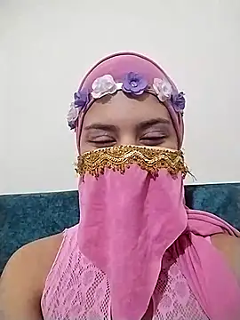 caroline peed online show from 10/28/25, 12:19