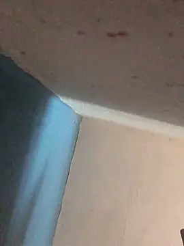 Snapshot of eujamiii chatting on 10/21/25, 11:44 eujamiii online show from 10/21/25, 11:44