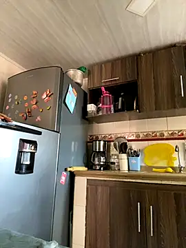 Snapshot of Circee_25 chatting on 10/29/25, 02:52 Circee 25 online show from 10/29/25, 02:52