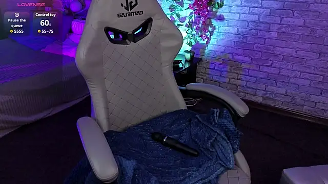 Rosie Reis online show from 10/23/25, 08:29