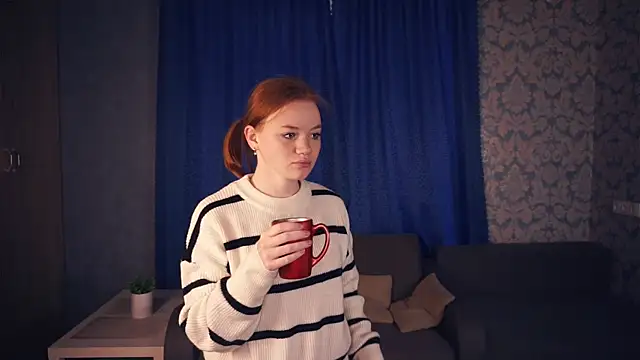 KarlynGow online show from 11/09/25, 06:12