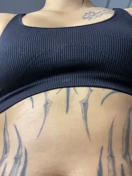 Snapshot of Abby_Evanns1 chatting on 10/29/25, 01:52 Abby Evanns1 online show from 10/29/25, 01:52