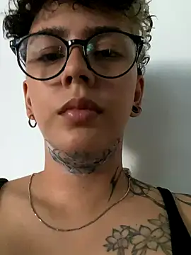 Snapshot of Abby_Evanns1 chatting on 11/02/25, 06:21 Abby Evanns1 online show from 11/02/25, 06:21