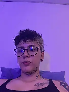 Snapshot of Abby_Evanns1 chatting on 11/18/25, 08:35 Abby Evanns1 online show from 11/18/25, 08:35