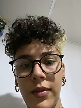 Snapshot of Abby_Evanns1 chatting on 11/23/25, 10:09 Abby Evanns1 online show from 11/23/25, 10:09