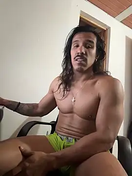 Snapshot of caiiobahia chatting on 12/21/25, 02:46 caiiobahia online show from 12/21/25, 02:46