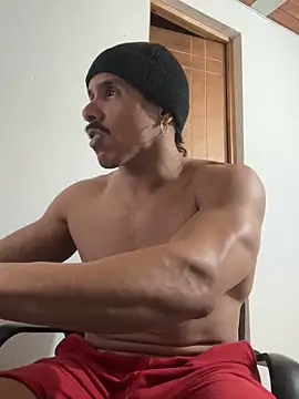 Snapshot of caiiobahia chatting on 02/03/26, 03:04 caiiobahia online show from 02/03/26, 03:04