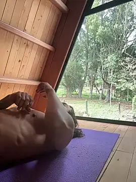 Snapshot of caiiobahia chatting on 02/12/26, 01:28 caiiobahia online show from 02/12/26, 01:28