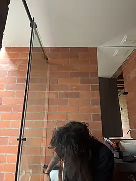 Snapshot of caiiobahia chatting on 03/28/26, 12:05 caiiobahia online show from 03/28/26, 12:05
