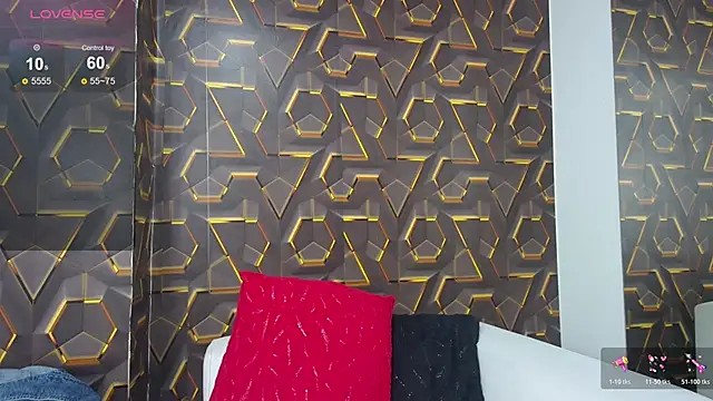 ashely 7 online show from 10/29/25, 05:14