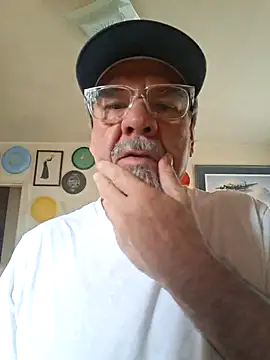 Snapshot of pena633 chatting on 11/26/25, 02:07 pena633 online show from 11/26/25, 02:07