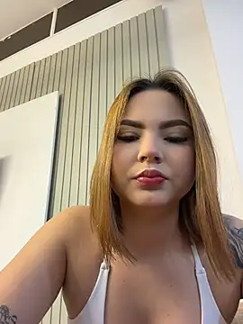 Beella1  online show from 05/31/26, 10:00