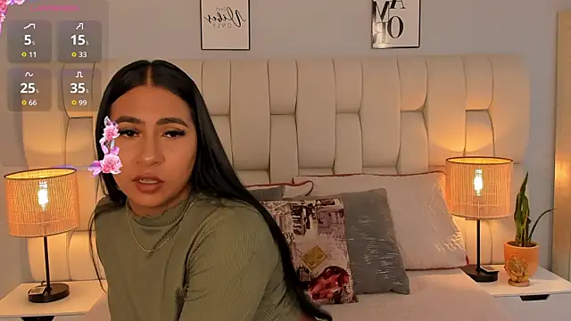 ameliebelle  online show from 10/26/25, 12:11