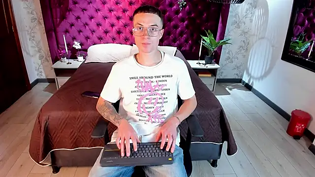 Lil James online show from 11/14/25, 08:40