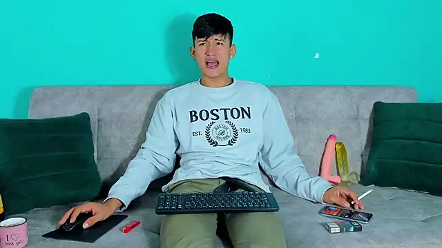 Nicolas Torres  online show from 11/13/25, 03:05