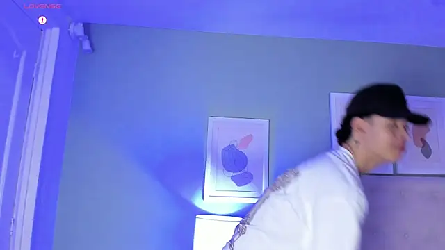 ApoloRicci online show from 02/20/26, 07:47