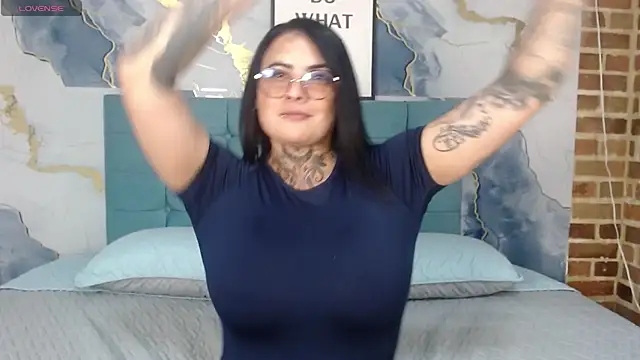 Snapshot of Meloddy_Jazz chatting on 10/21/25, 08:31 Meloddy Jazz online show from 10/21/25, 08:31