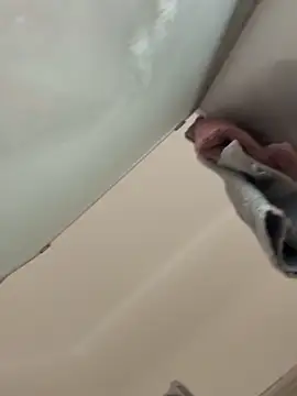 Snapshot of gatitalocahot chatting on 12/17/25, 08:04 gatitalocahot online show from 12/17/25, 08:04