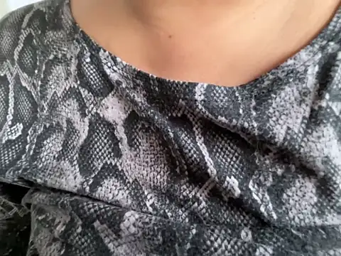 Snapshot of gatitalocahot chatting on 02/22/26, 11:20 gatitalocahot online show from 02/22/26, 11:20