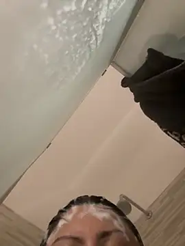 Snapshot of gatitalocahot chatting on 04/13/26, 07:19 gatitalocahot online show from 04/13/26, 07:19