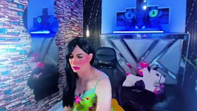 Jennfer Winson online show from 11/15/25, 07:32