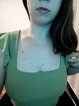 Snapshot of sophiep_argen chatting on 11/28/25, 11:40 sophiep argen online show from 11/28/25, 11:40