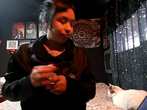 Isis Bathory online show from 10/27/25, 07:07