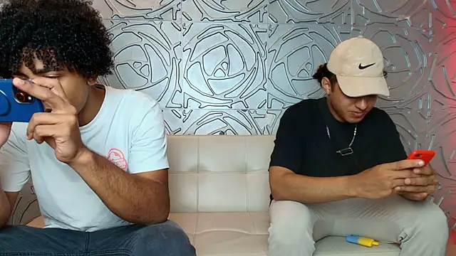 Snapshot of Ruin_Destruction chatting on 04/14/26, 01:44 Ruin Destruction online show from 04/14/26, 01:44