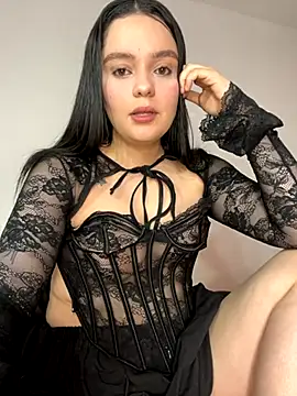 Snapshot of Selena_Roa chatting on 10/22/25, 12:05 Selena Roa online show from 10/22/25, 12:05