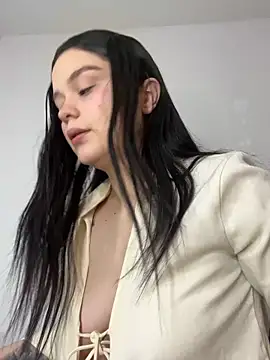 Snapshot of Selena_Roa chatting on 10/23/25, 12:04 Selena Roa online show from 10/23/25, 12:04