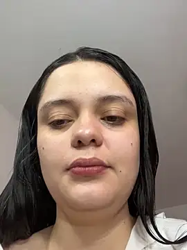 Snapshot of Selena_Roa chatting on 10/26/25, 12:11 Selena Roa online show from 10/26/25, 12:11