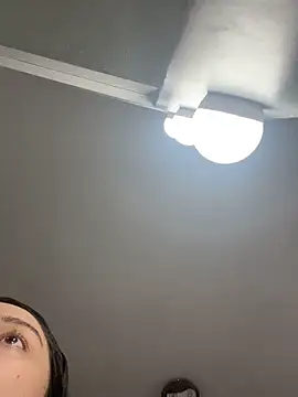 Snapshot of Selena_Roa chatting on 11/08/25, 01:22 Selena Roa online show from 11/08/25, 01:22