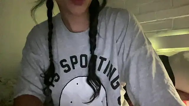 Snapshot of kaithra chatting on 04/12/26, 03:00 kaithra online show from 04/12/26, 03:00